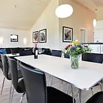 5 Star In Holiday home